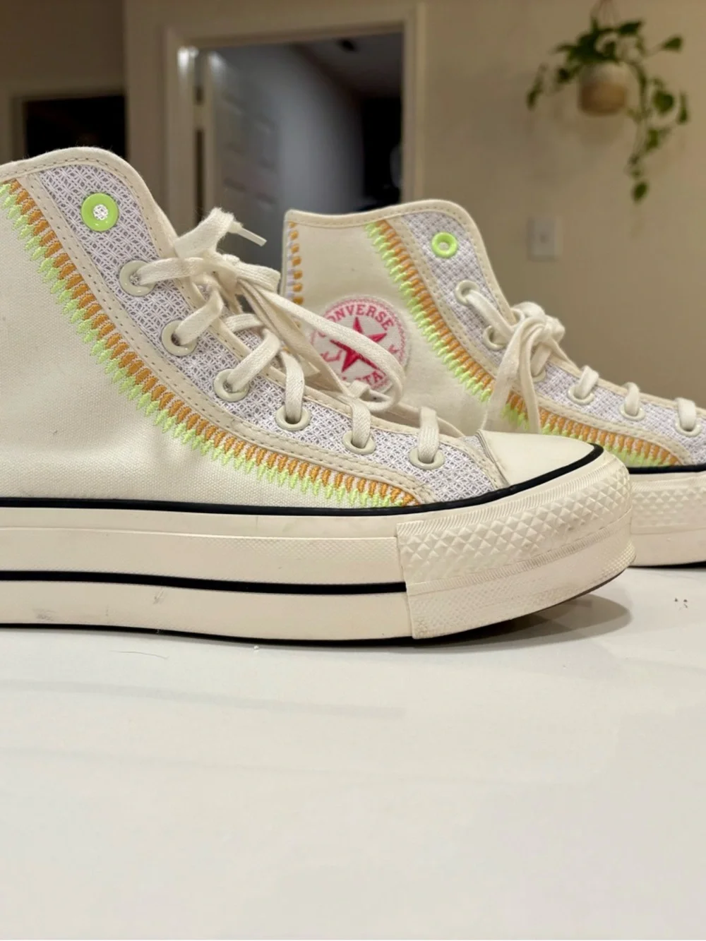 Converse Chuck Taylor All Star Lift Hi - Picture 2 of 4